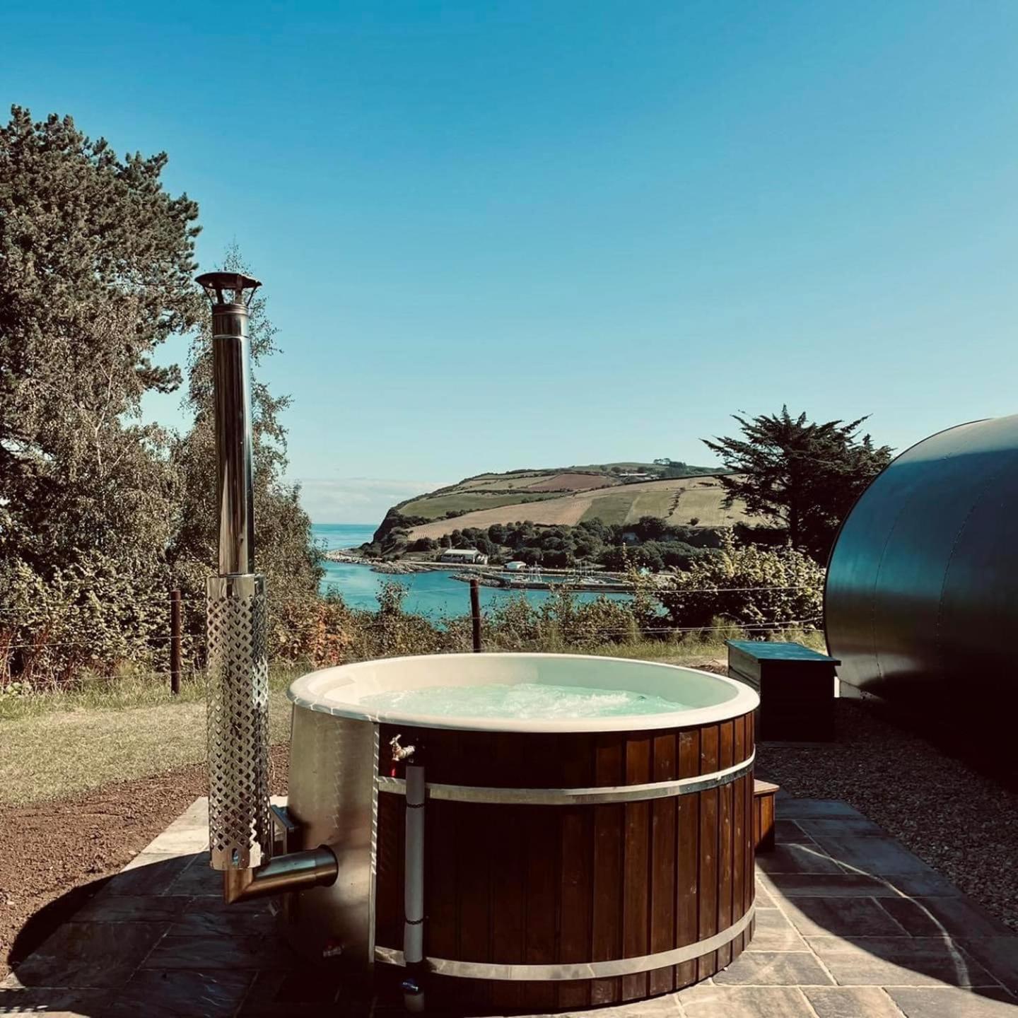 Glenarm Castle Ocean View Pods Hotel Ngoại thất bức ảnh
