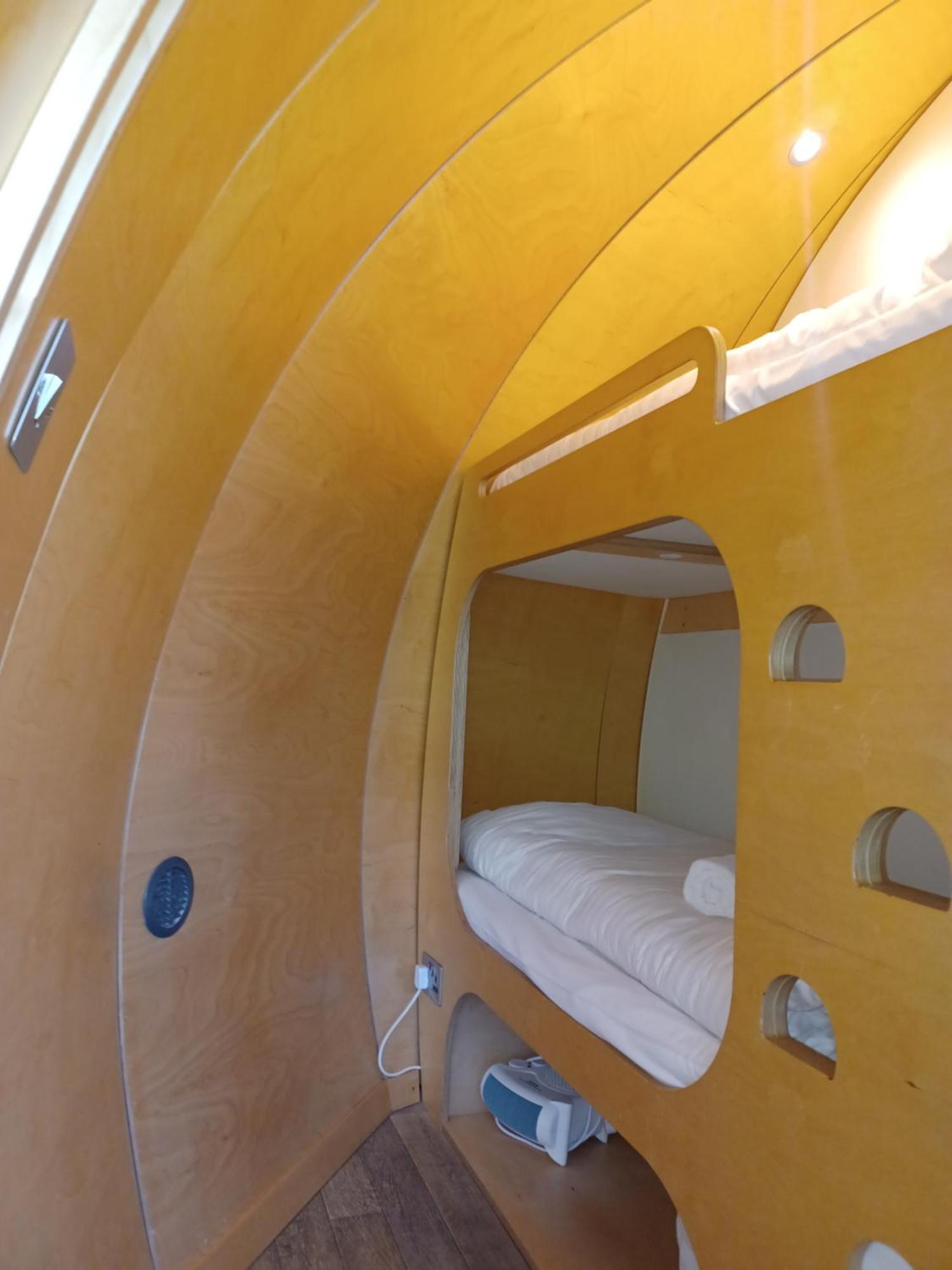 Glenarm Castle Ocean View Pods Hotel Ngoại thất bức ảnh